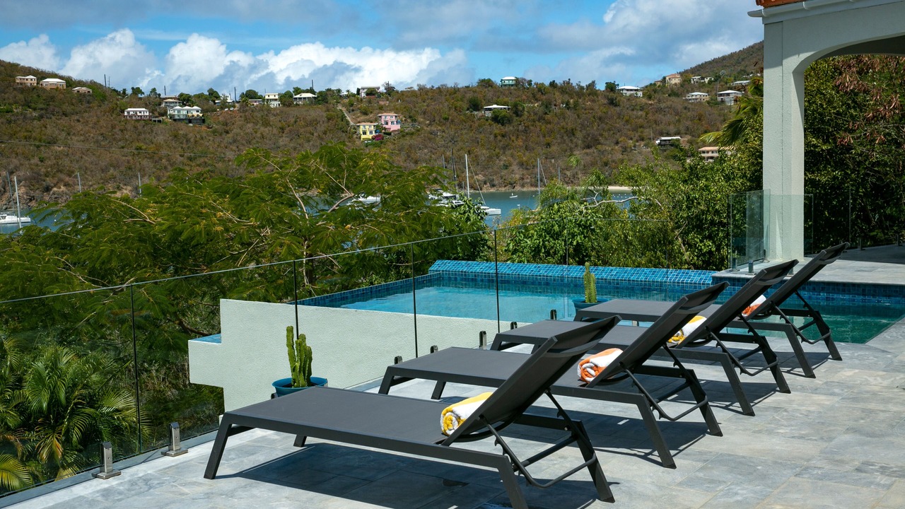 Photo of Outdoor in Great Cruz Bay