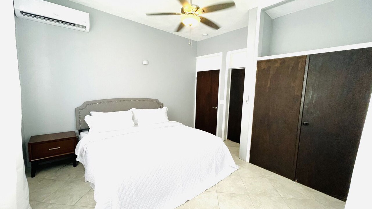 Photo of Bedroom in Estate Diamond West
