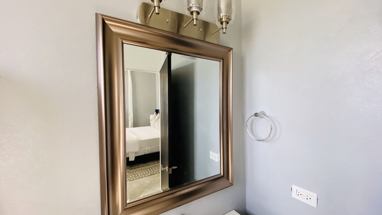 Photo of Bathroom in Estate Diamond West