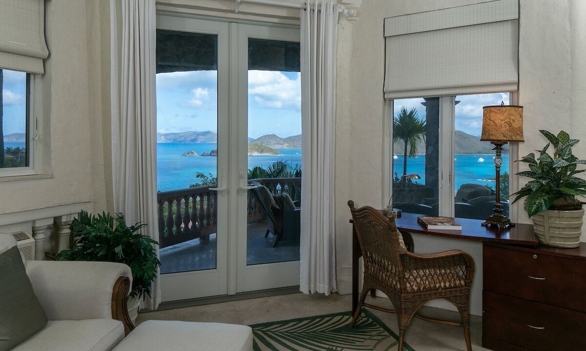 Photo of Livingroom in Maho Bay Quarter