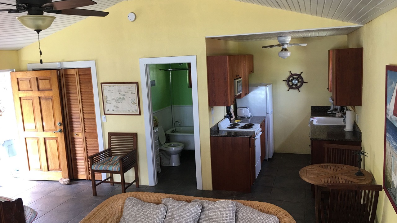 Photo of Livingroom in Estate Turner Hole