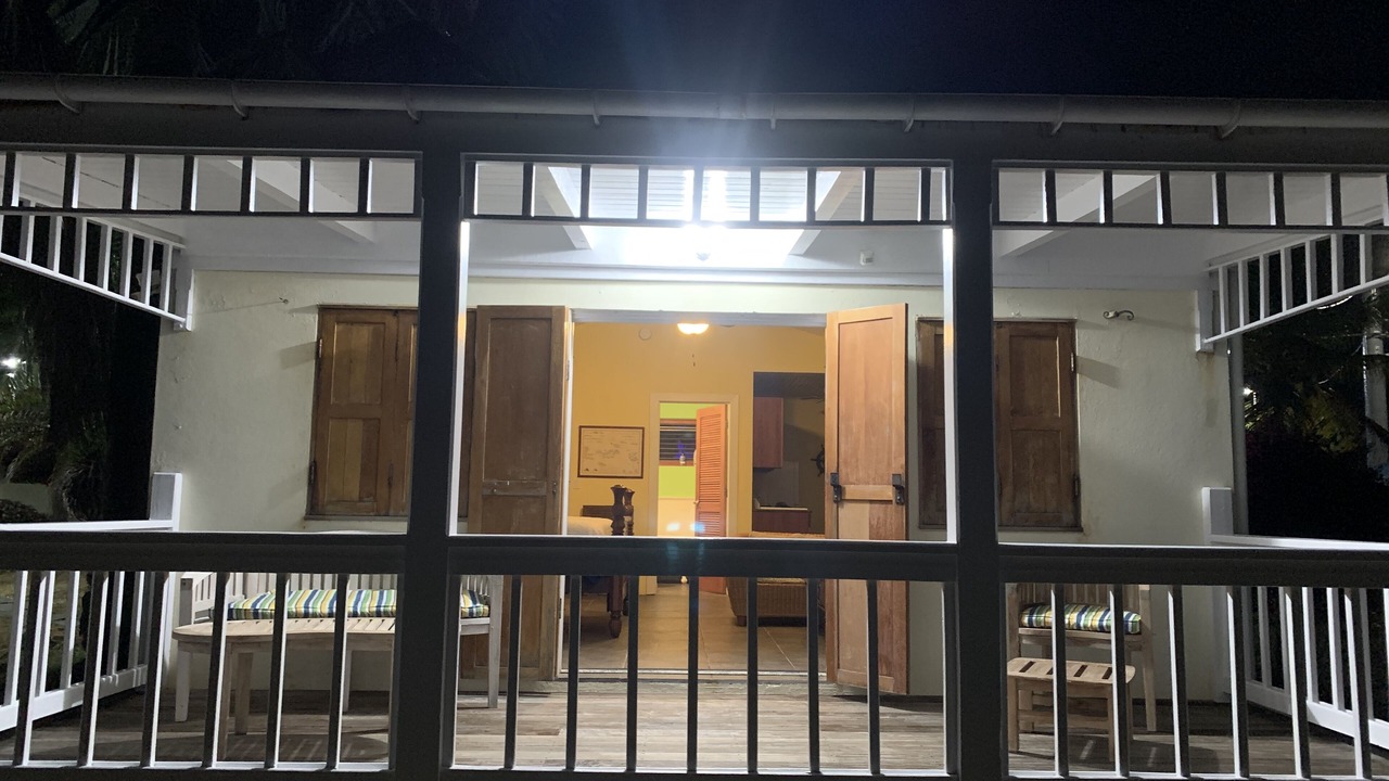 Photo of Patio Balcony in Estate Turner Hole