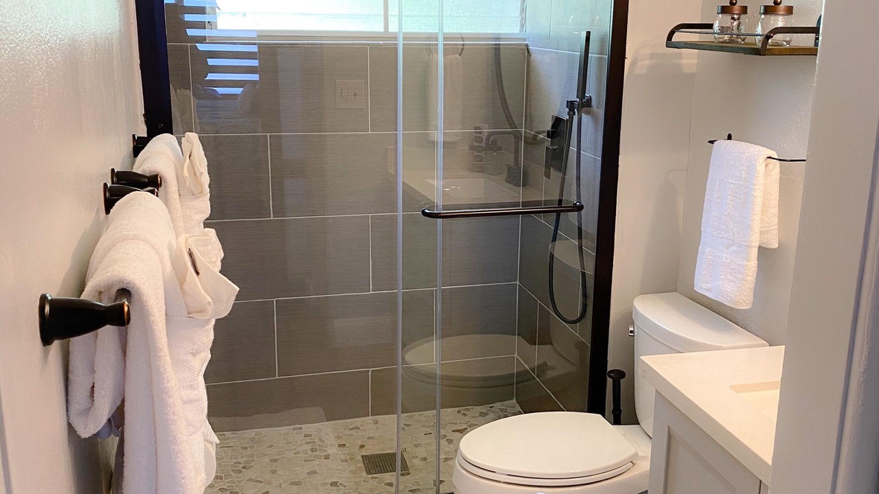 Photo of Bathroom in Orange Grove