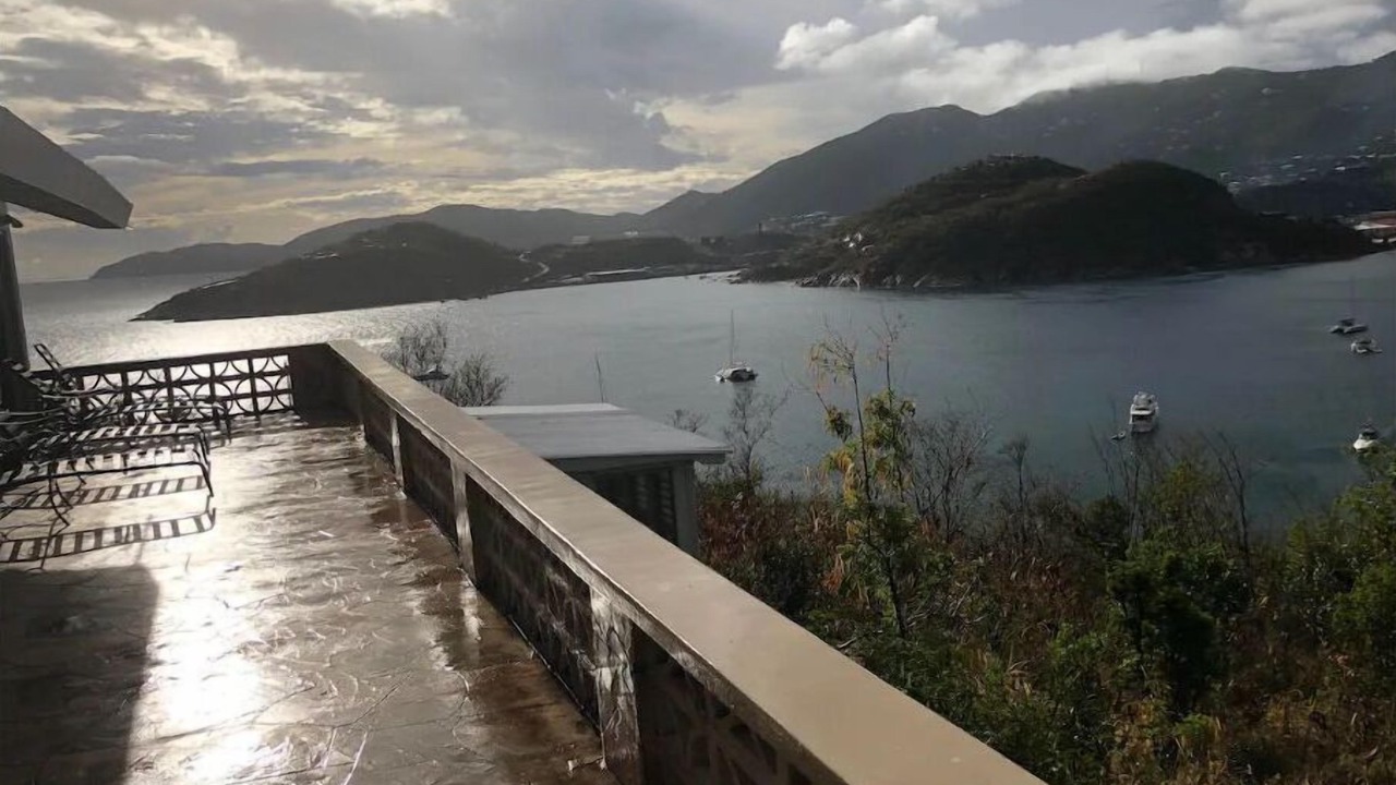 Photo of Patio Balcony in Estate Western Water Island