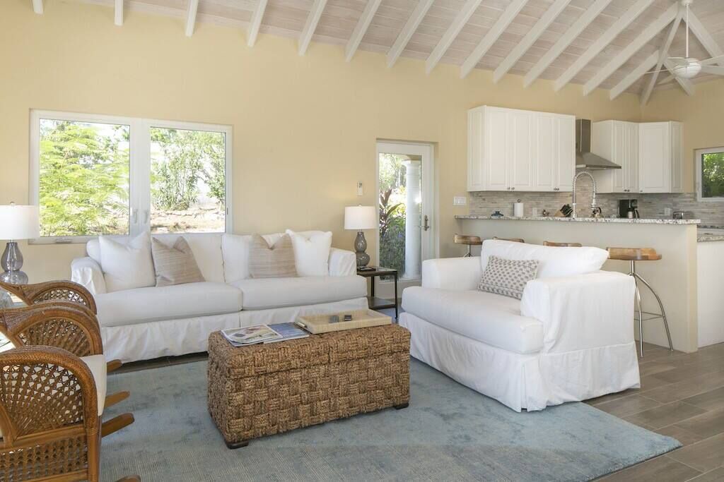 Photo of Livingroom in Great Cruz Bay