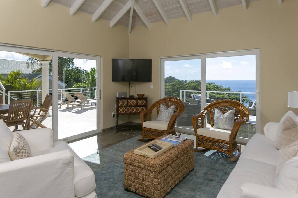 Photo of Livingroom in Great Cruz Bay