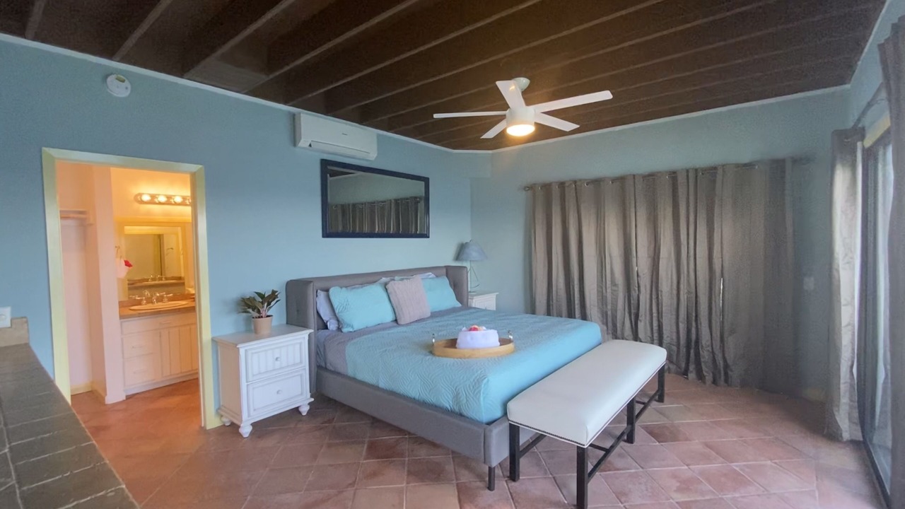 Photo of Bedroom in Magens Bay