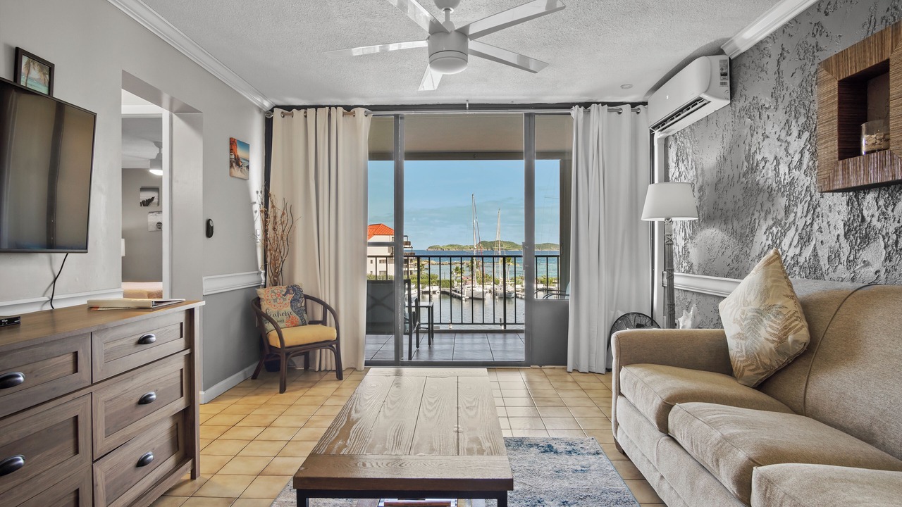 Photo of Livingroom in Cabes Point