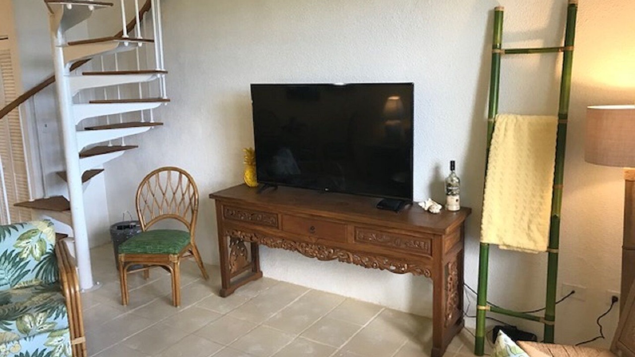 Photo of Livingroom in Estate Golden Rock
