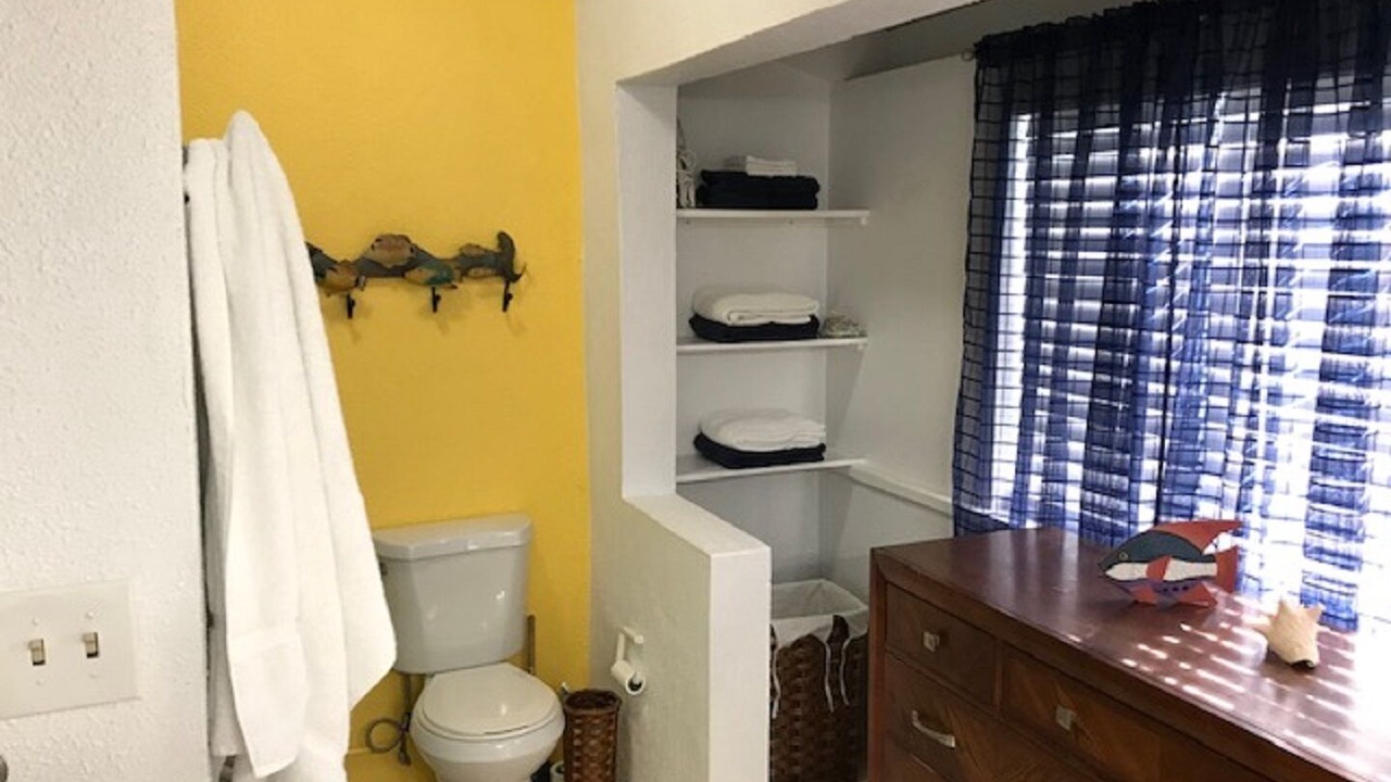Photo of Bathroom in Estate Golden Rock