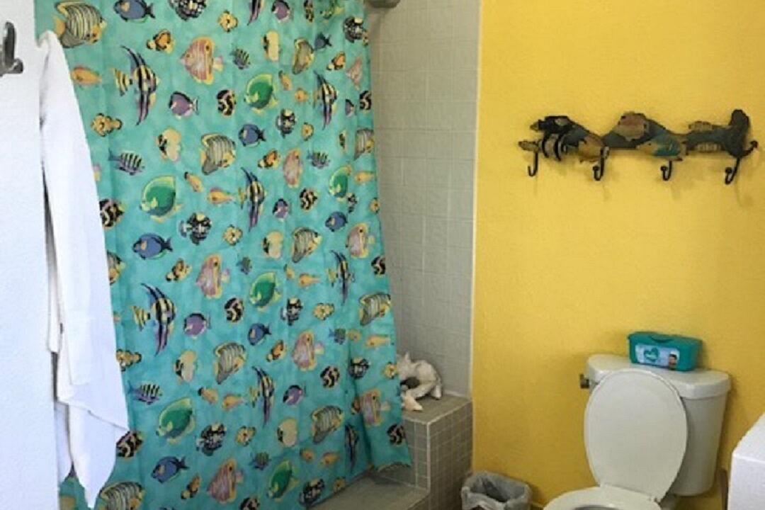Photo of Bathroom in Estate Golden Rock