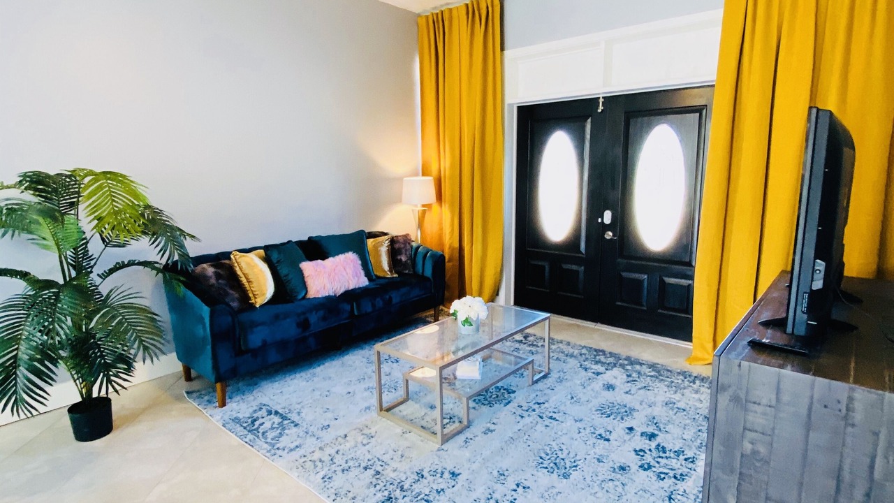 Photo of Livingroom in Estate Saint George