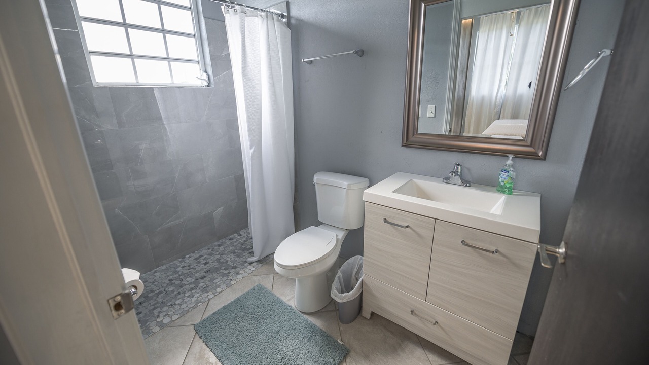 Photo of Bathroom in Estate Saint George