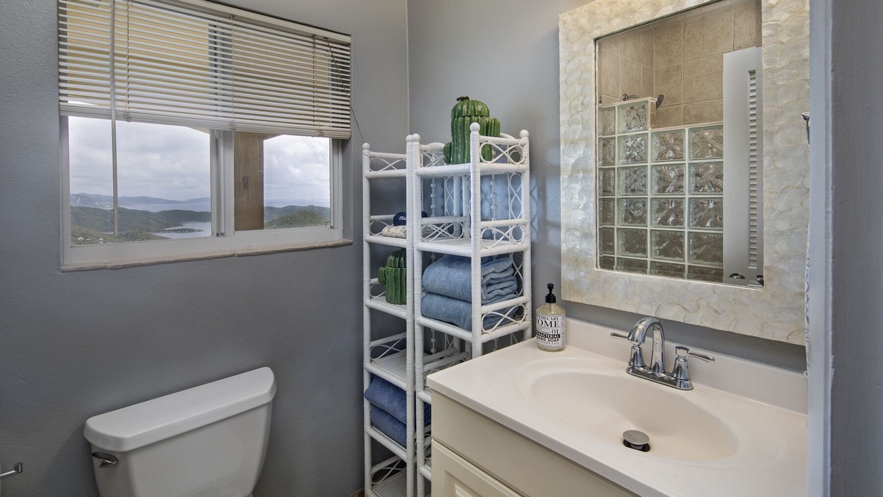 Photo of Bathroom in Estate Carolina