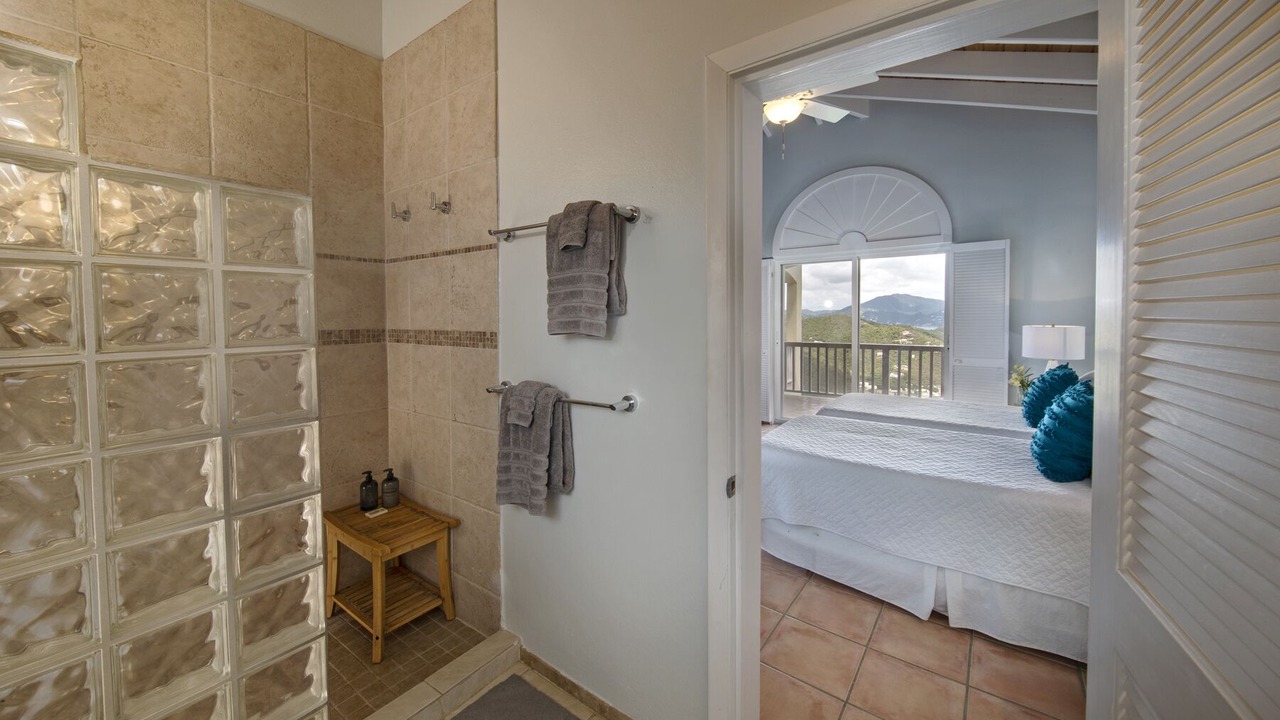 Photo of Bathroom in Estate Carolina