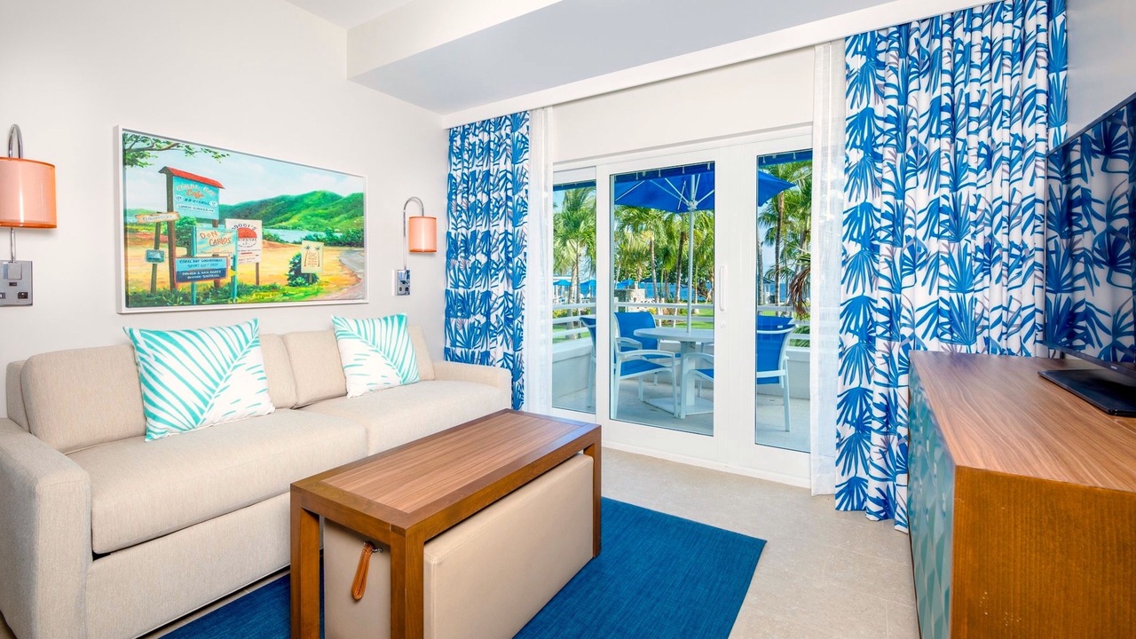 Photo of Livingroom in Estate Frenchman Bay