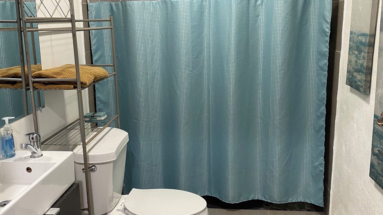 Photo of Bathroom in Estate Sion Farm