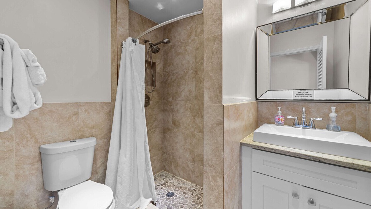 Photo of Bathroom in Cabes Point