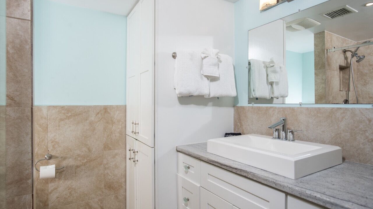 Photo of Bathroom in Cabes Point