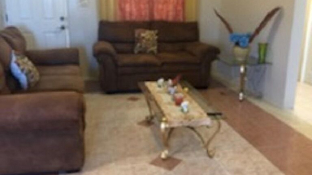 Photo of Livingroom in Estate Whites Bay 1