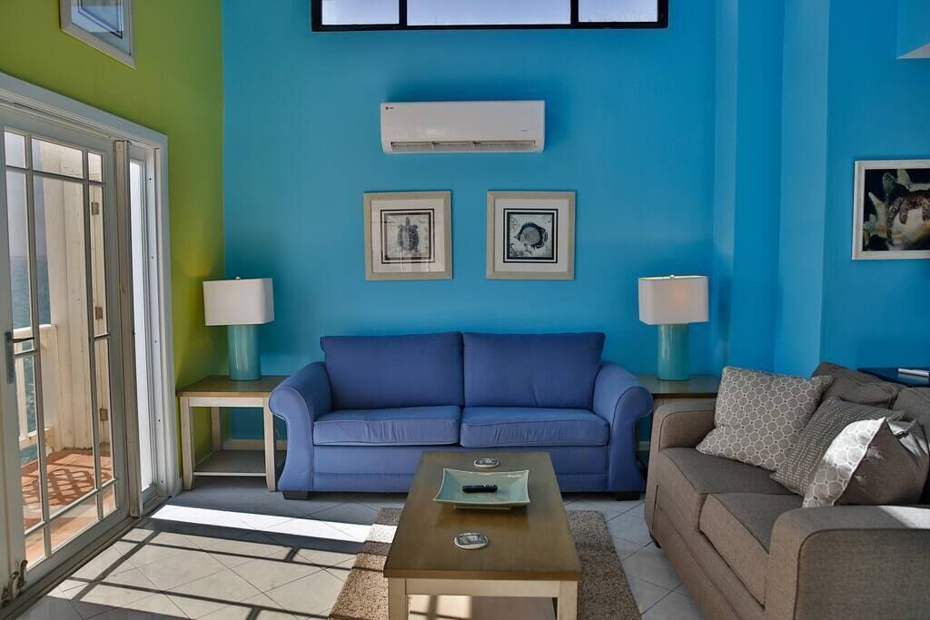 Photo of Bedroom in Estate Frenchman Bay