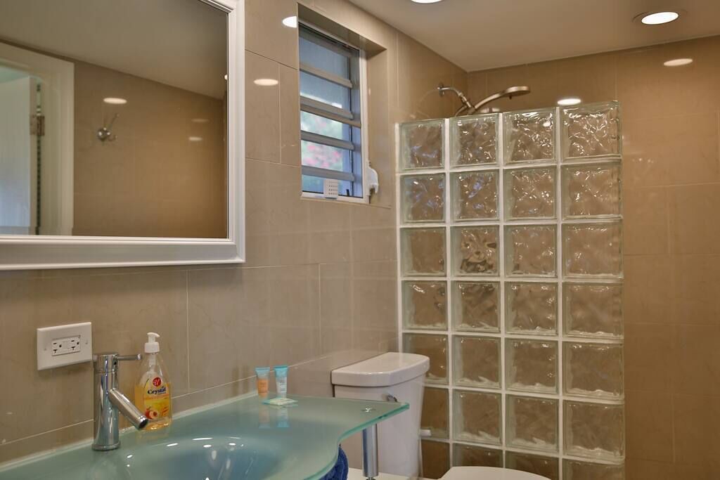 Photo of Bathroom in Estate Frenchman Bay