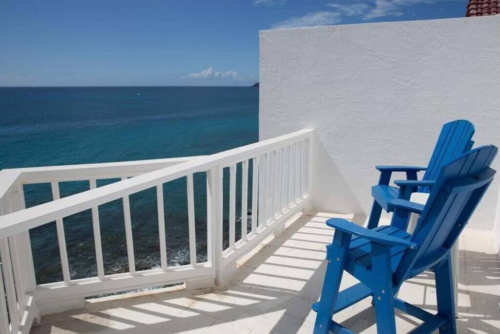 Photo of Patio Balcony in Estate Frenchman Bay