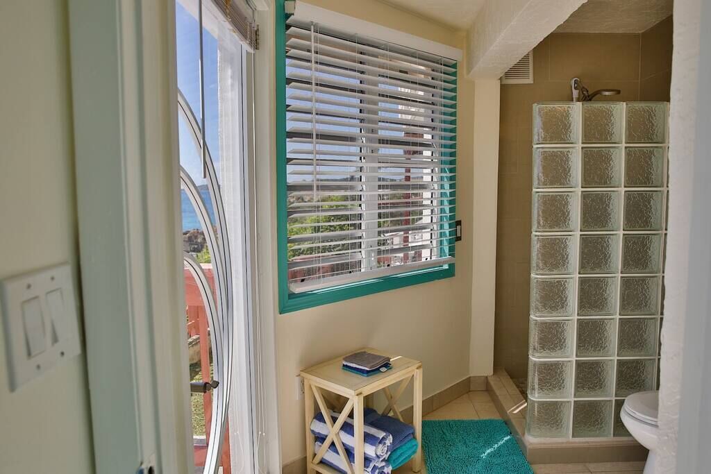 Photo of Bathroom in Estate Frenchman Bay