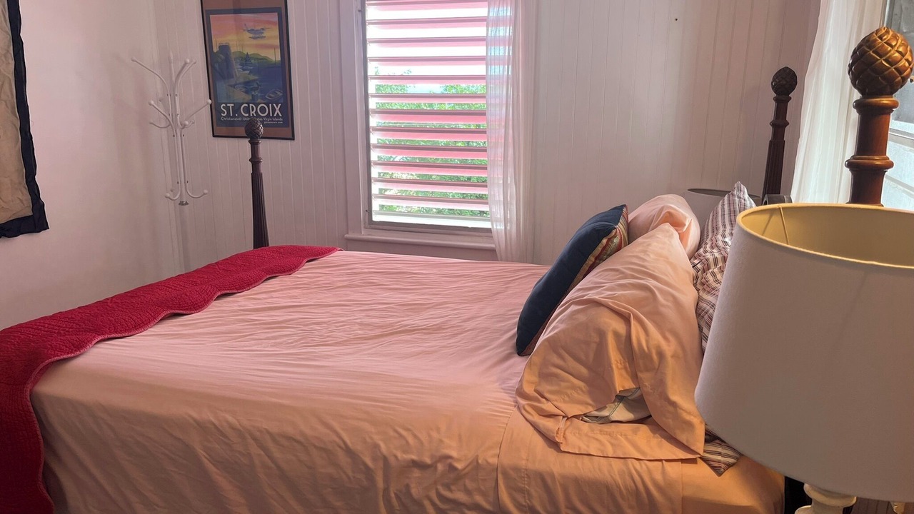 Photo of Bedroom in Estate East Street