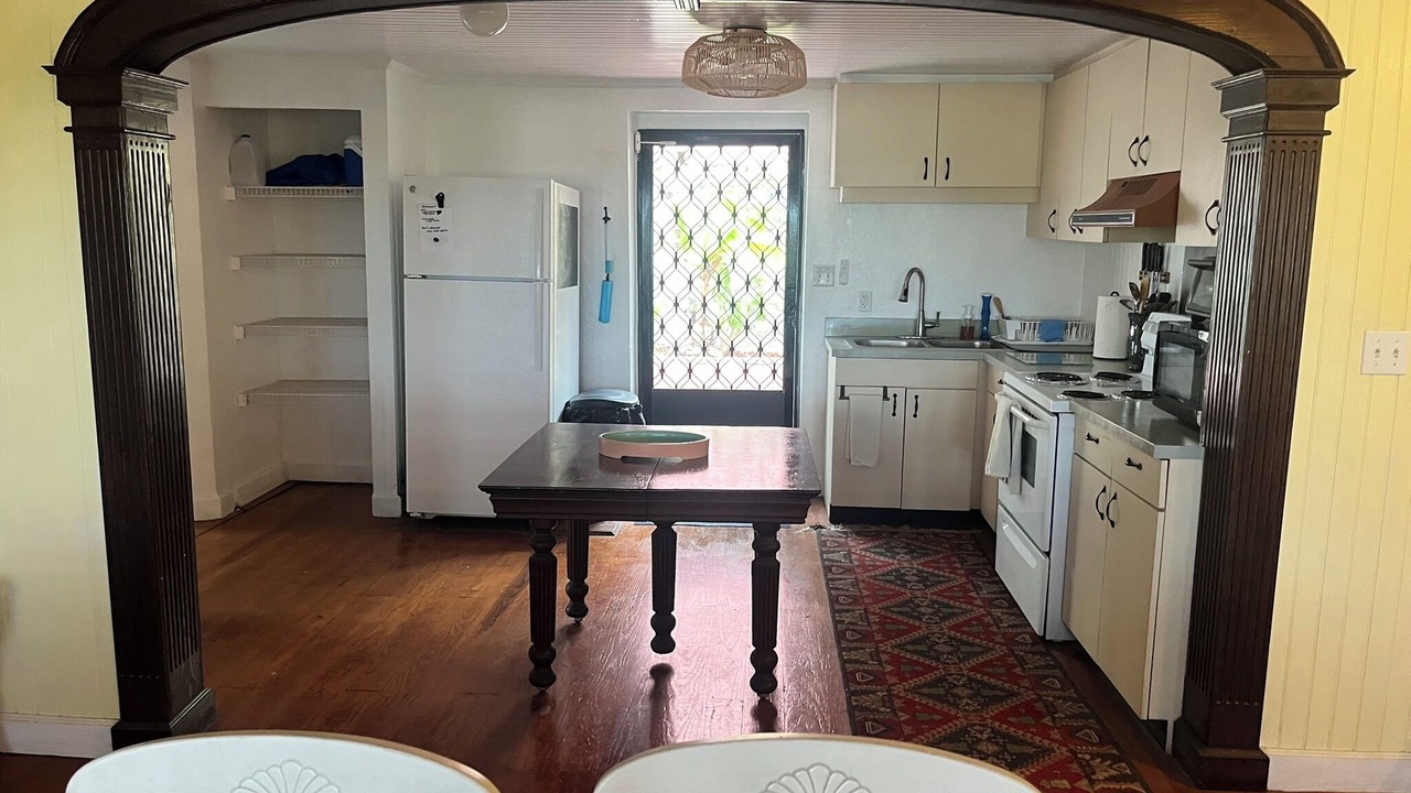Photo of Kitchen in Estate East Street