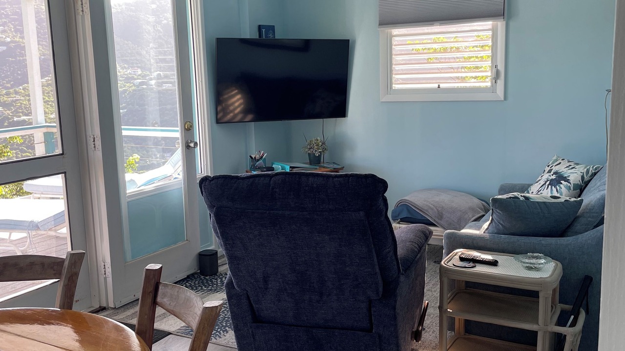 Photo of Livingroom in Ajax Peak
