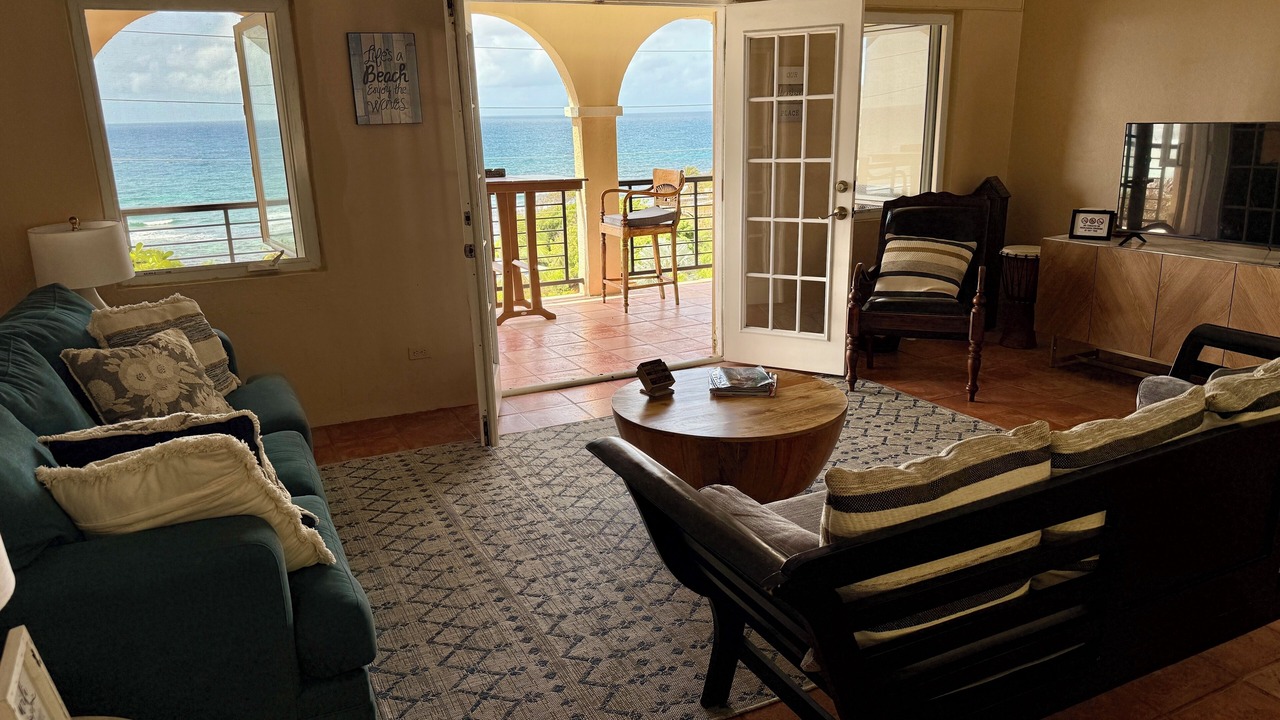 Photo of Livingroom in Estate Turner Hole