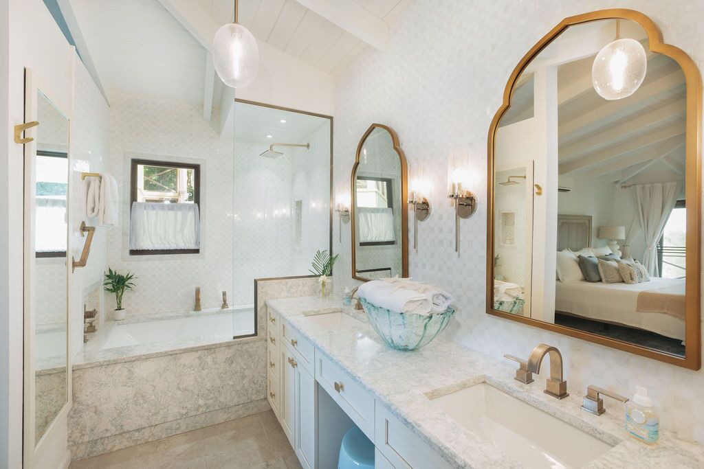 Photo of Bathroom in Estate Tipperary