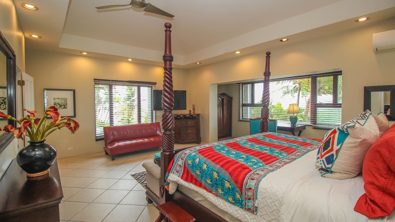 Photo of Bedroom in Estate Little Princess North