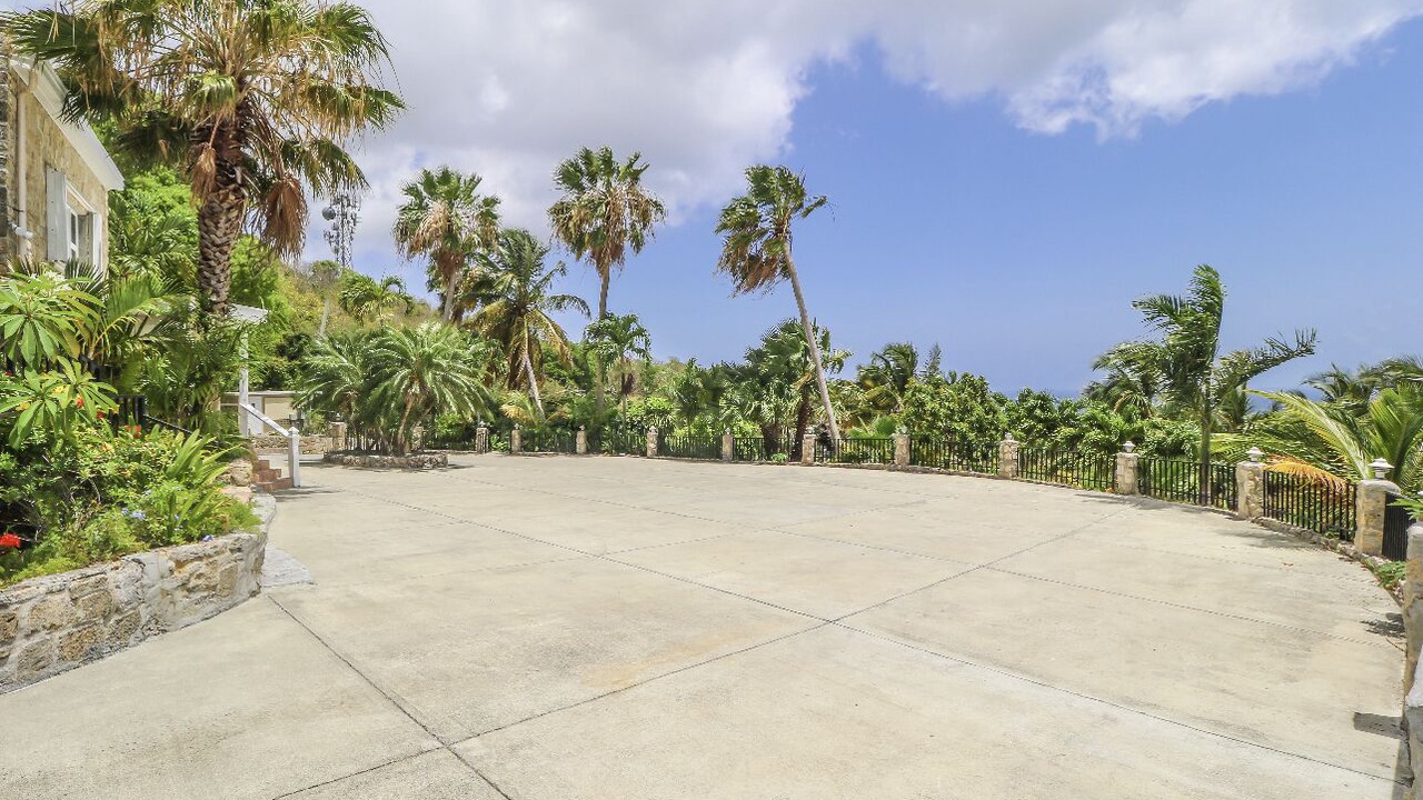 Photo of Outdoor in Estate Little Princess South