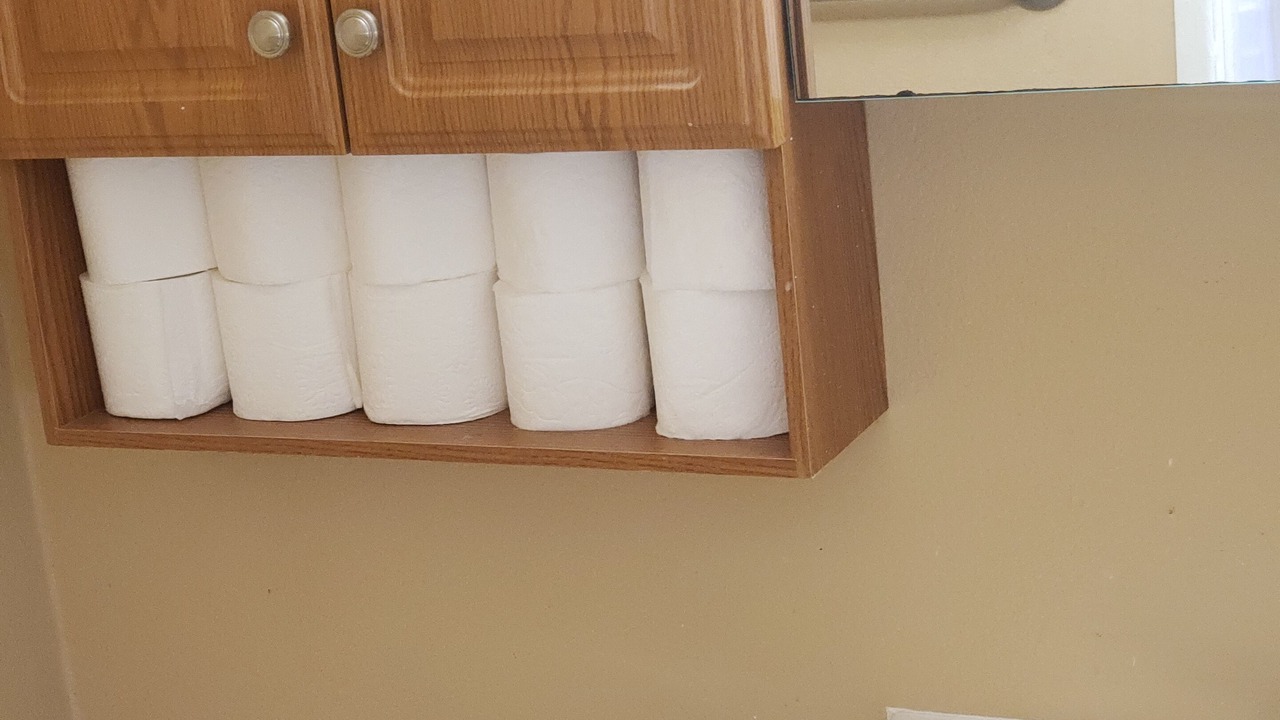 Photo of Bathroom in Estate East Street