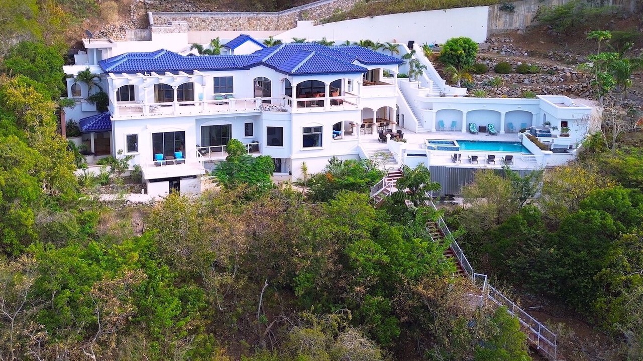 Photo of Outdoor in Estate Hansen Bay