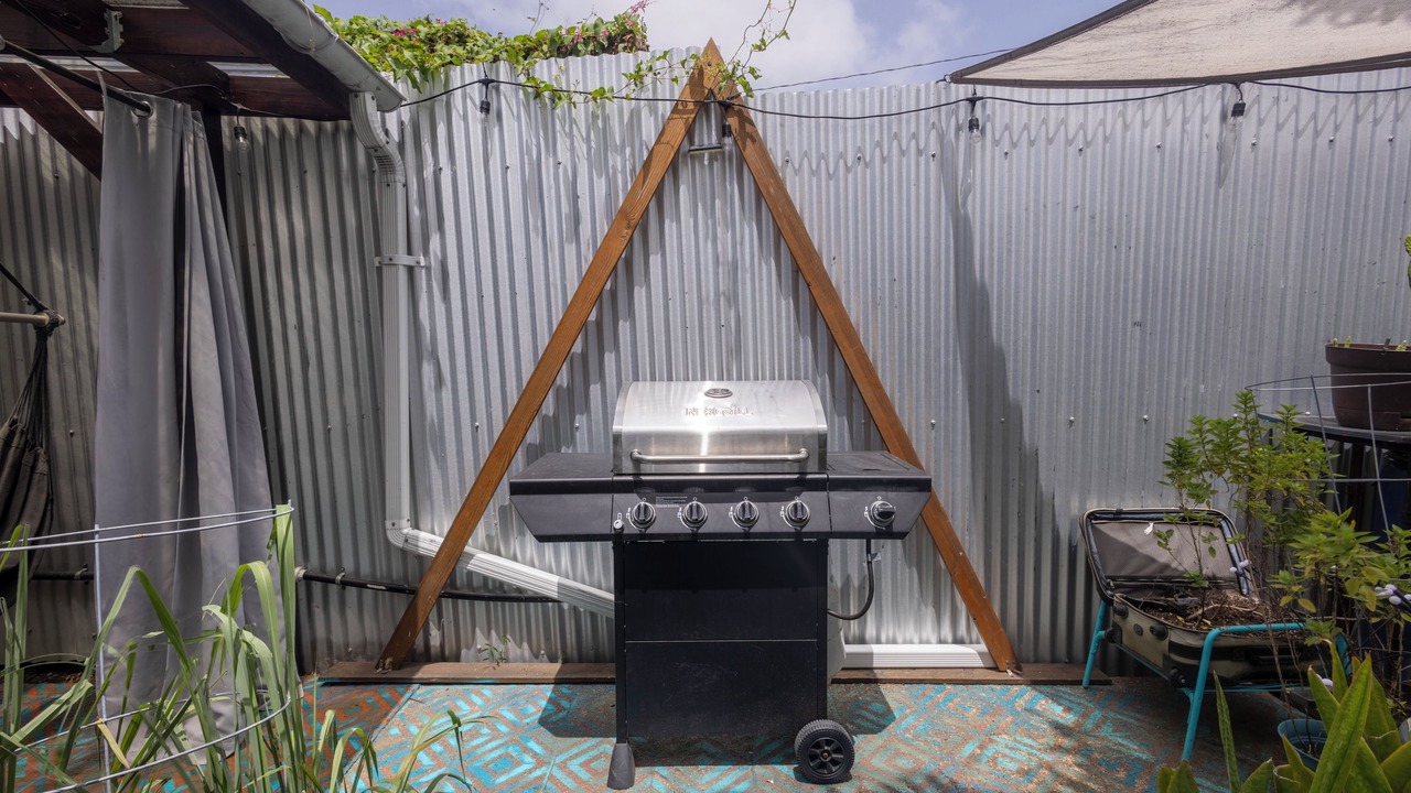 Photo of Patio Balcony in Estate East Street