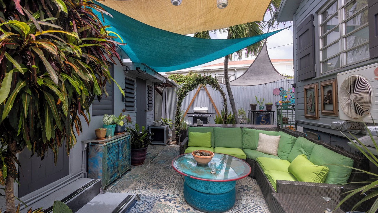 Photo of Patio Balcony in Estate East Street