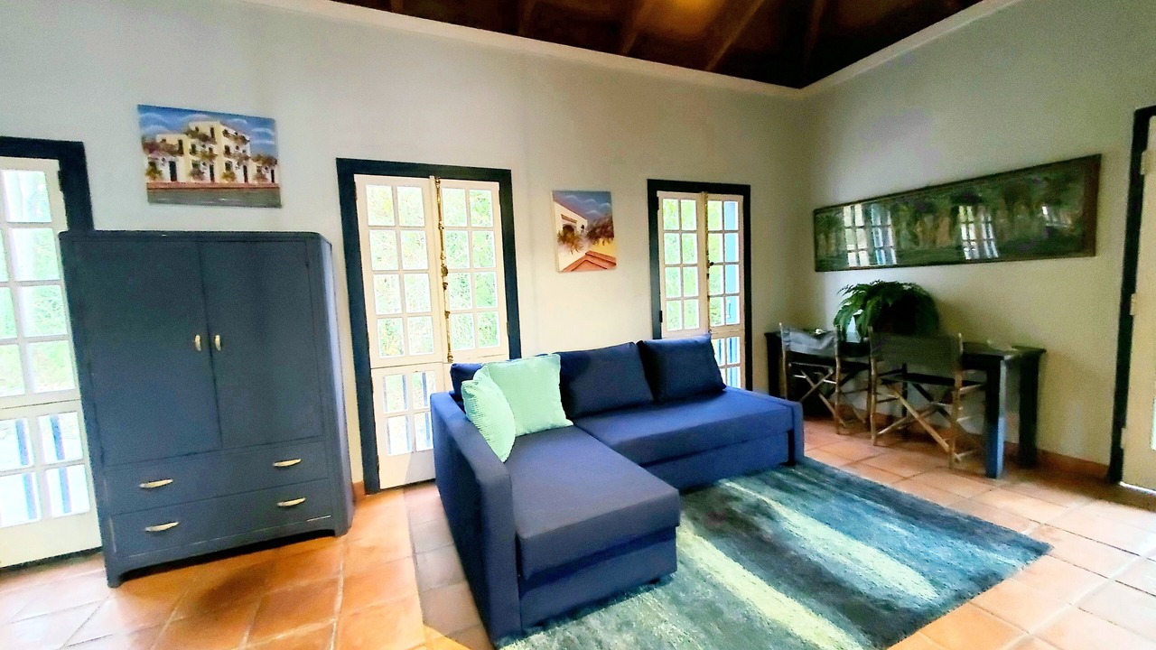 Photo of Livingroom in Estate Frenchman Bay
