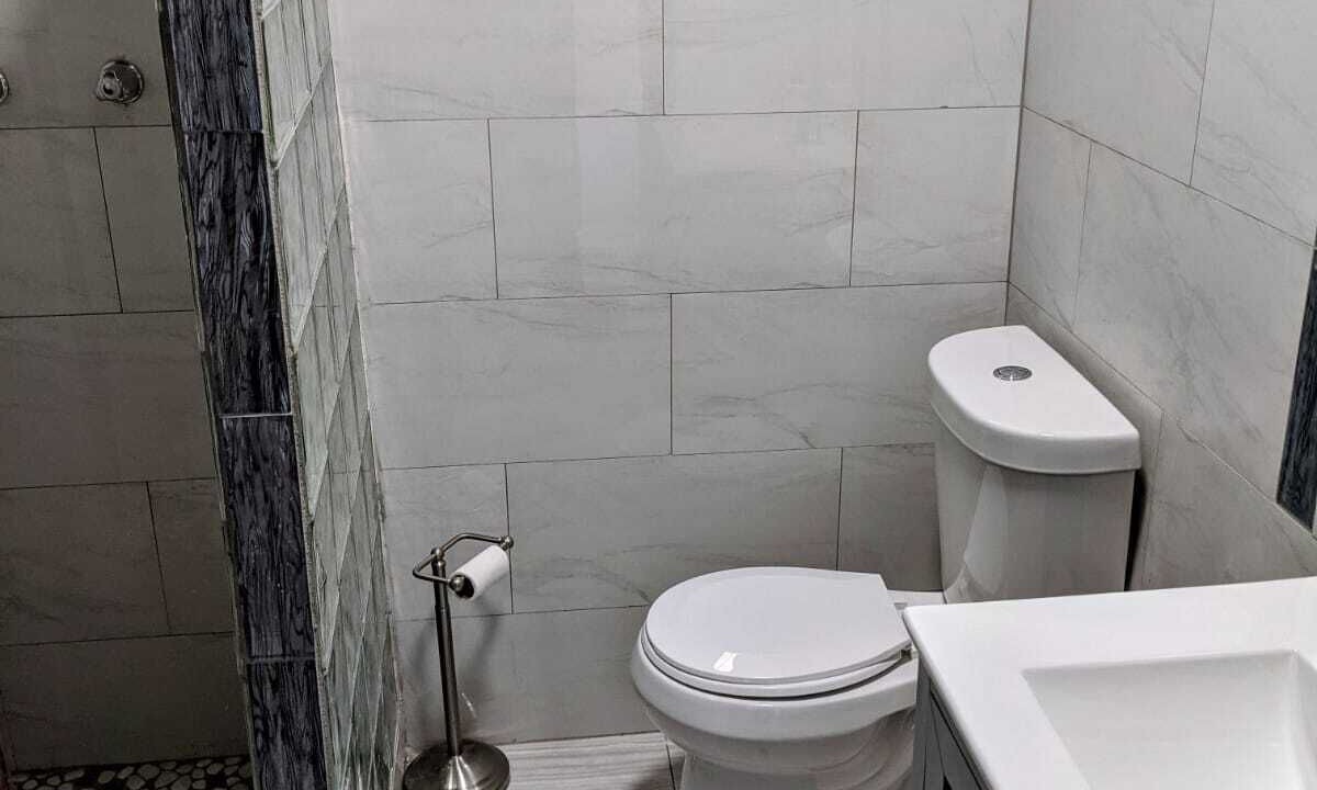 Photo of Bathroom in Estate Frenchman Bay