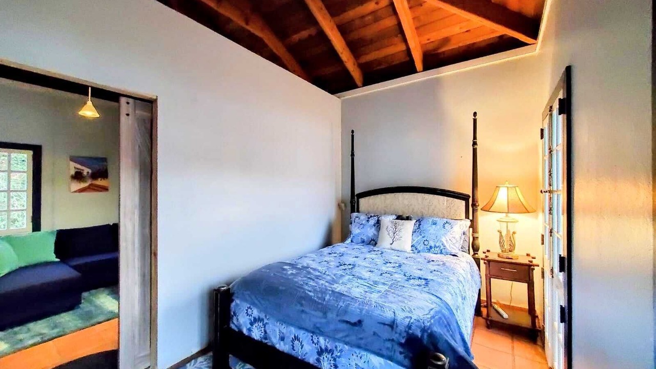 Photo of Bedroom in Estate Frenchman Bay