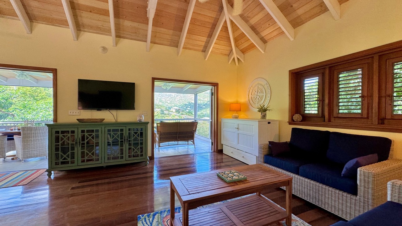 Photo of Livingroom in Estate Little Plantation