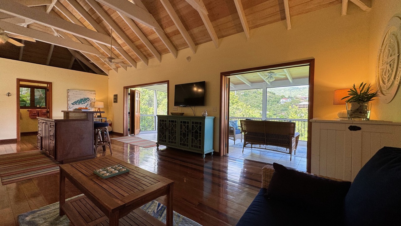 Photo of Livingroom in Estate Little Plantation
