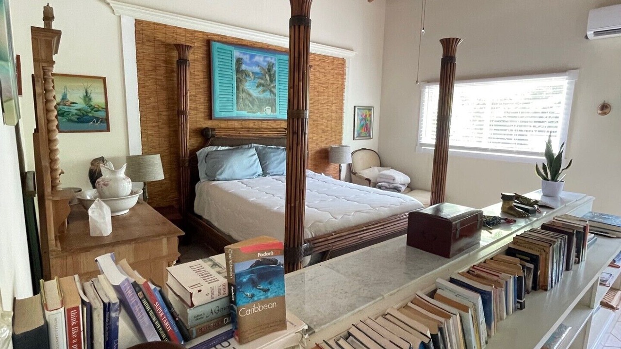 Photo of Bedroom in Estate Hull