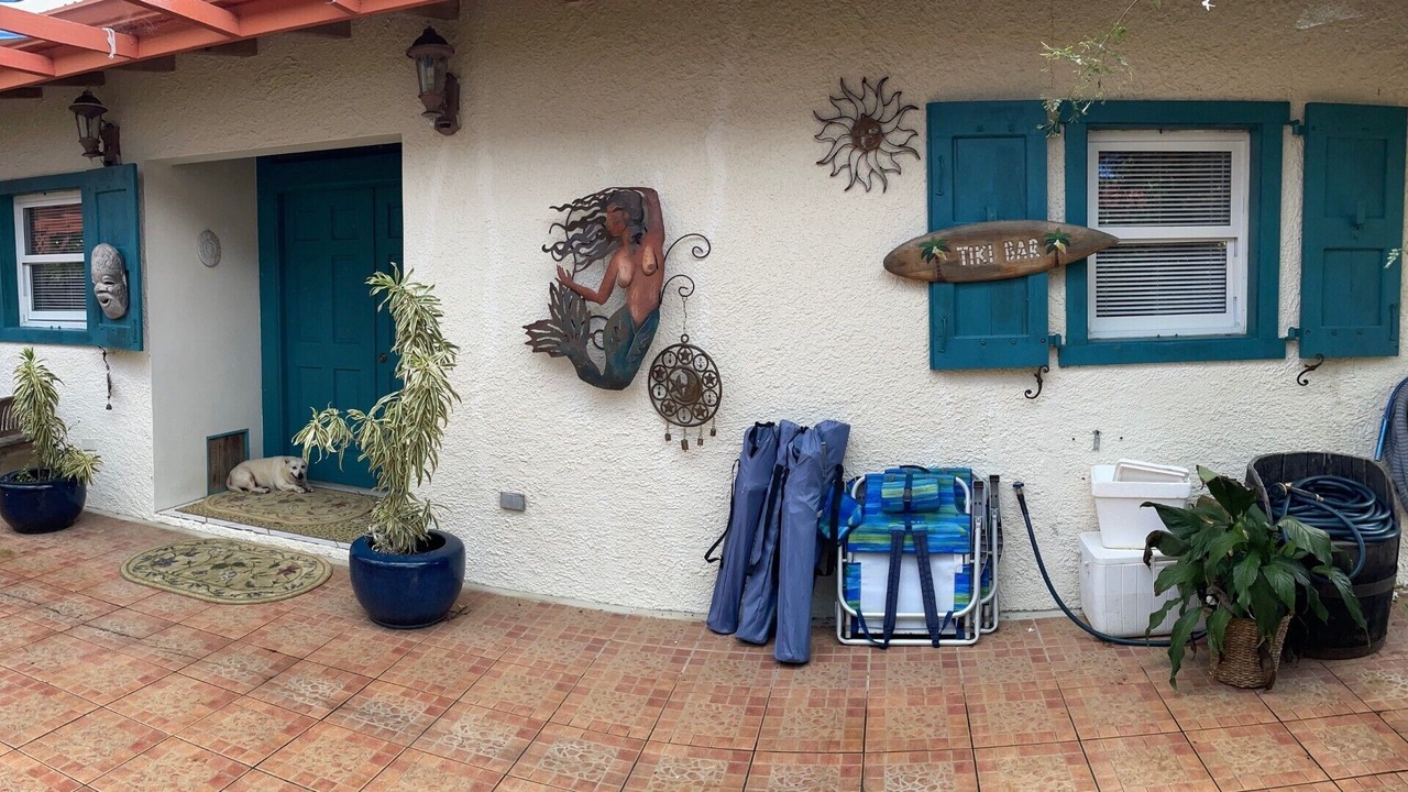 Photo of Outdoor in Estate Hull