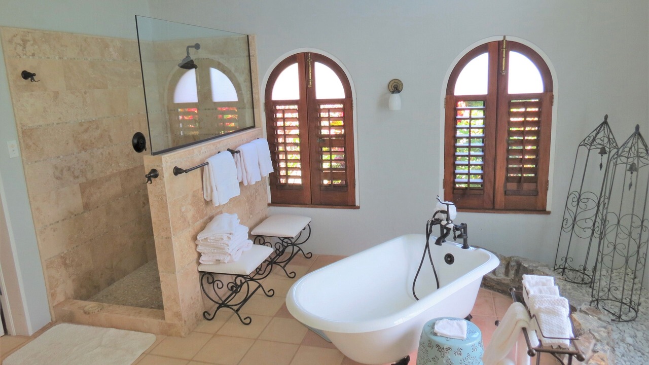 Photo of Bathroom in Estate Shoys