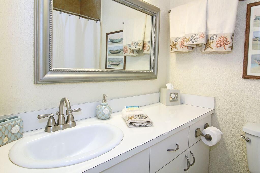Photo of Bathroom in Bolongo Bay