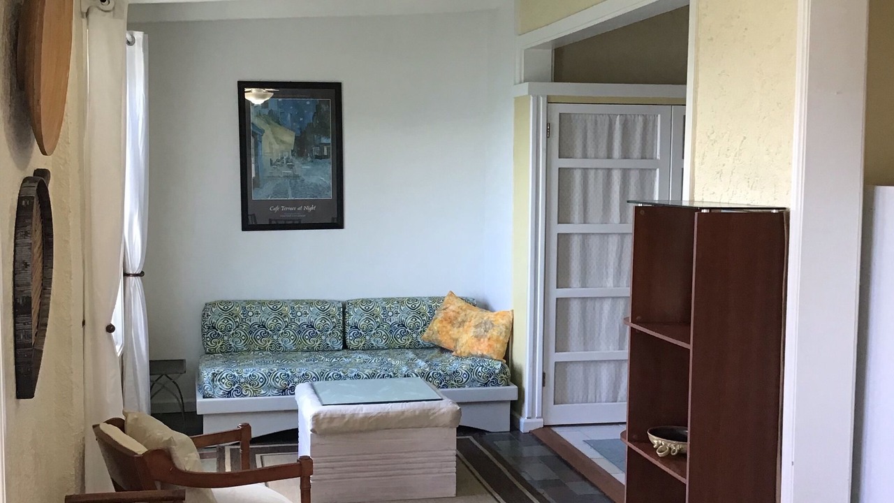 Photo of Livingroom in Estate Eastern Water Island
