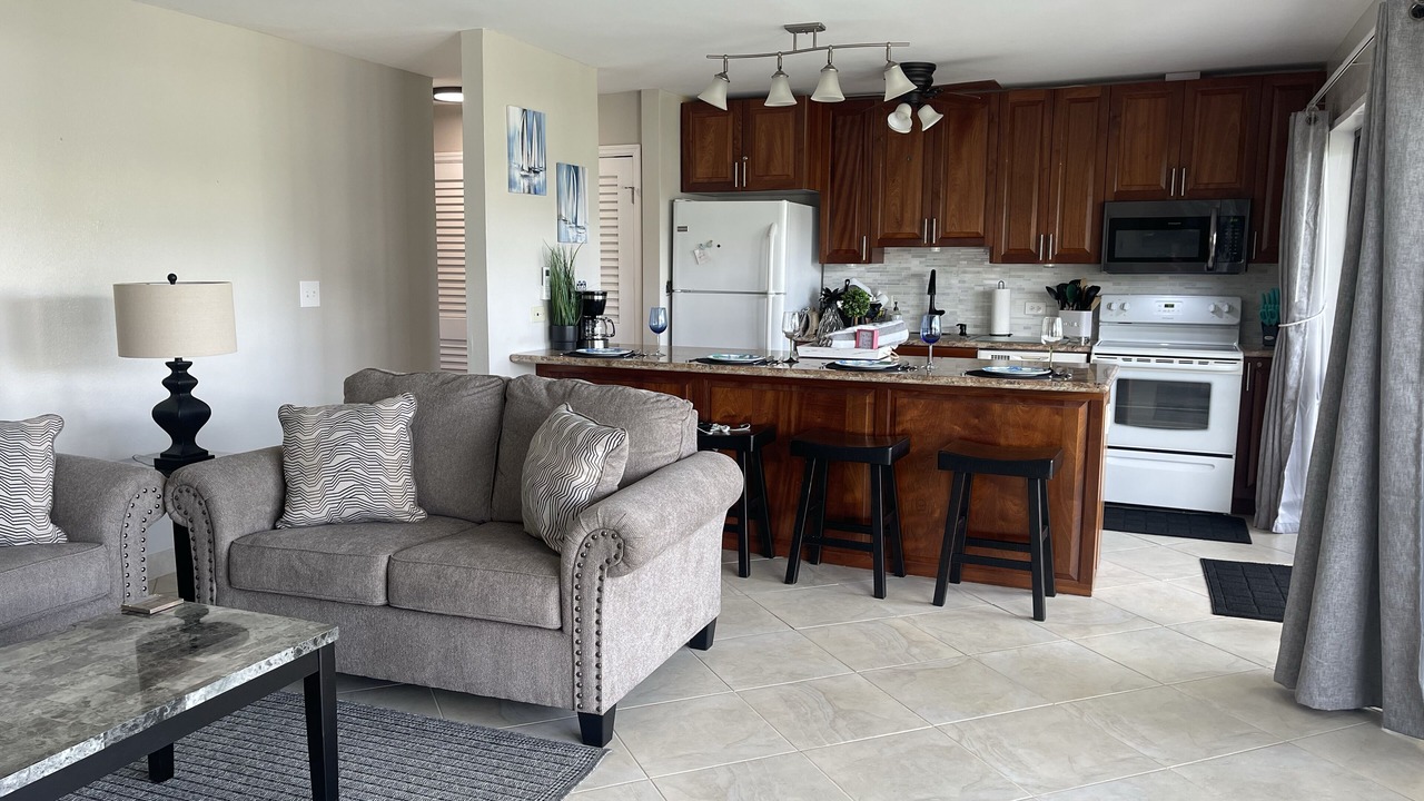 Photo of Livingroom in Estate Golden Rock